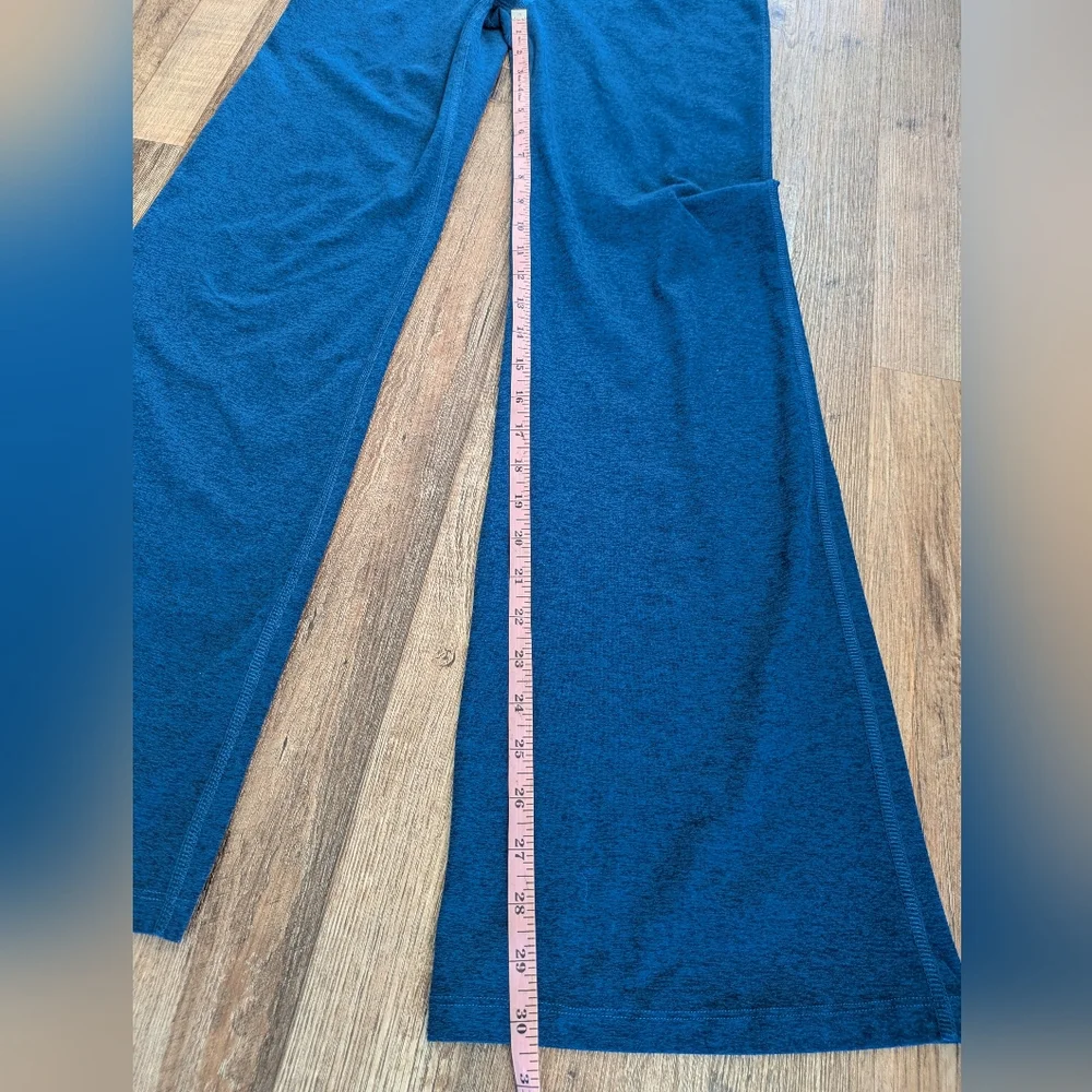 Beyond Yoga Spacedye At Your Leisure Bootcut Pant High Waisted Blue Sz L - Picture 13 of 16